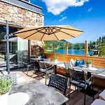 Alpin Peaks מלון *