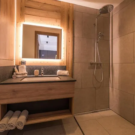 Alpin Peaks Hotel *